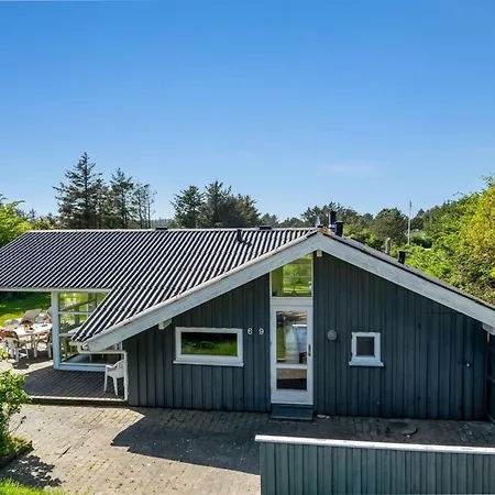 Annvy - 875m From The Sea By Interhome